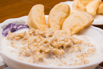  Oatmeal with Fruit