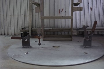 metal concept in respect to another