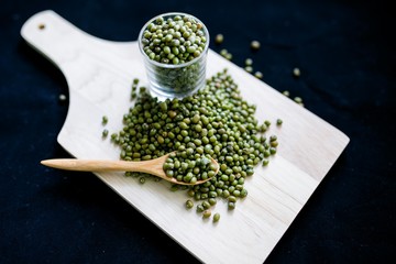 Green beans are rich in vitamin B1. That helps to prevent beriberi as well