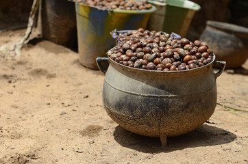Shea nuts to prepare butter in Bamako.
The English name "shea" comes from sí, the tree's name in the Bamana languages of Mali. The French name "karité" comes from ghariti.