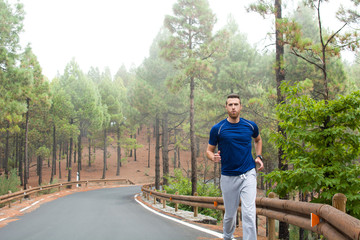 runner,	marathon,	run,	winter,	male, jogger,	training,	model,	autumn,	adult, blue,	mountain,	fog,	distance,	cross, endurance,	activity,	exercise,	sport, healthy
