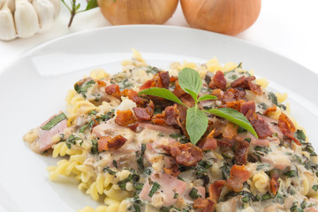 penne pasta with cream sauce