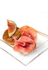 Fresh figs with ham  