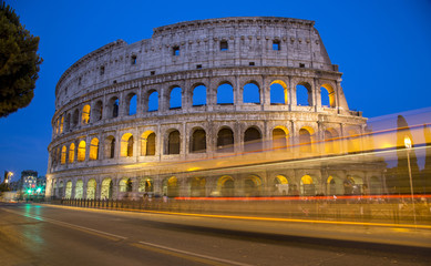 Fototapeta na wymiar Beautiful Colosseum of Rome at Night