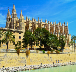 Fototapeta premium the Cathedral of Santa Maria of Palma and Parc del Mar Majorca,