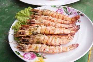 Grilled shrimps on the plate