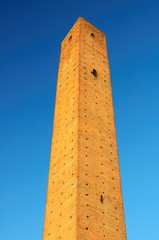 Pavia Torri medievali di Piazza Leonardo da Vinci