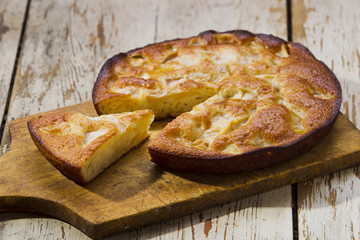 Charlotte. Apple pie