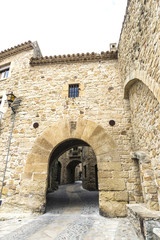 Fototapeta na wymiar Medieval street in Catalonia