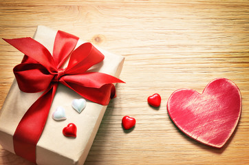 Present box and wooden heart