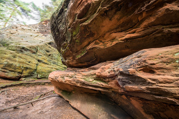 große Felsen aufeinander