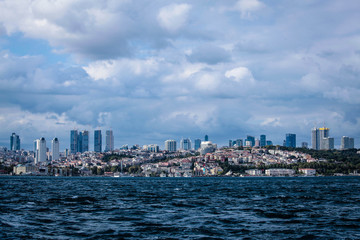 Fototapeta premium İstanbul city scape from Uskudar