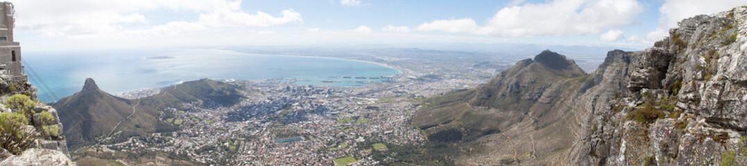 Fototapeta na wymiar Panorama of Cape Town seen from Table Mountain