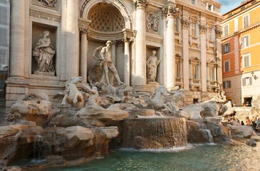 Photo sur Plexiglas Fontaine ROME, ITALY: Trevi fountain in Rome, 03 October 2012