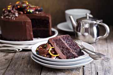 Dark chocolate cake with ganashe frosting