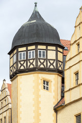 Historischer Turm an einem Fachwerkhaus in Quedlinburg, Sachsen-Anhalt