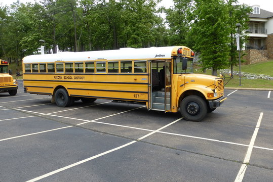 AmTran-Schulbus 2013 im Alcorn-School-District in USA