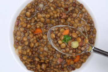 Linsensuppe essen Linsen Suppe auf Löffel von oben