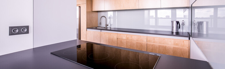 Spacious kitchen with cooking area