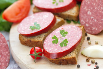 Sandwiches with smoked sausage 