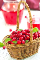 Fresh cranberry and cranberry juice