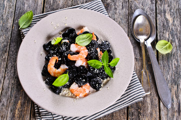 Black pasta