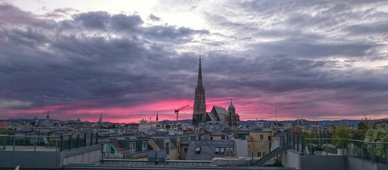 Naklejka premium Über den Dächern von Wien