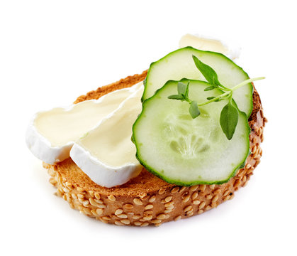 Toasted Bread With Brie And Cucumber