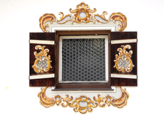 Fenster in Bayern mit Bemalung