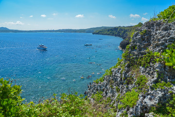 沖縄県　恩納村　真栄田岬の景色
