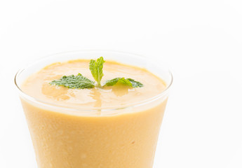 mango smoothie