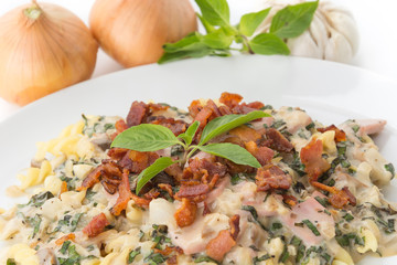 penne pasta with cream sauce