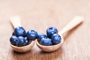 Fresh blueberries in a bowl