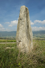 Menhir bei Grandson, Waadt, Schweiz