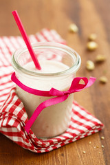 Strawberry, banana and almond smoothie