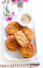 Apple oatmeal muffins