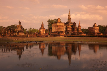 Fototapeta premium ASIA THAILAND SUKHOTHAI TEMPLE MAHATHAT