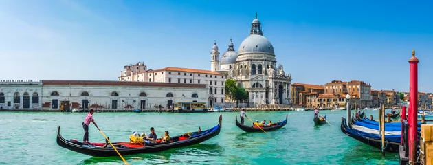 Foto auf Acrylglas Gondel auf dem Canal Grande mit der Basilika Santa Maria della Salute, Venedig, Italien © JFL Photography