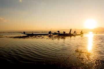 Fototapeta na wymiar Birmania fishermen