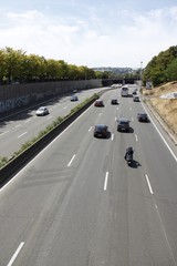 Trafic routier sur le périphérique à Paris