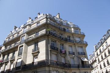 Fototapeta premium Immeuble ancien du quartier de Passy à Paris