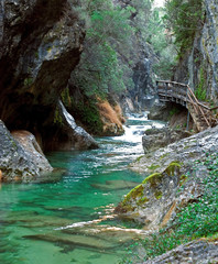 Fototapeta na wymiar Cerrada de Elías, río Borosa, parque natural Sierras de Cazorla, Segura y Las Villas. 