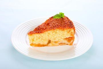 Kuchen mit Pfirsich