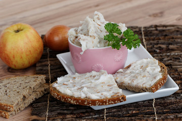 Brot mit Griebenschmalz