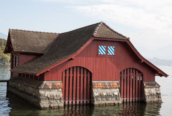 Schiffshaus am See