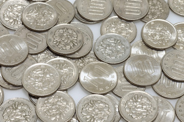 日本円　百円コイン