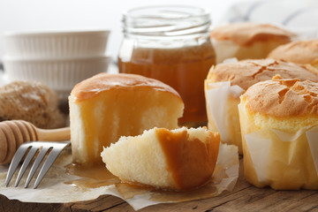 honey soft cake sweet dessert yummy bakery still life closeup