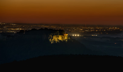 Festung Königstein vor der Kulisse von Dresden 