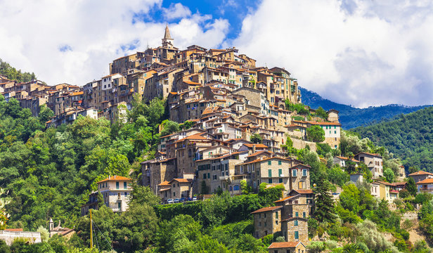 beautiful villages of Italy - Apricale in Liguria