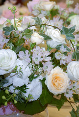 ブライダルイメージ,エレガントで,とても素敵なテーブル装花